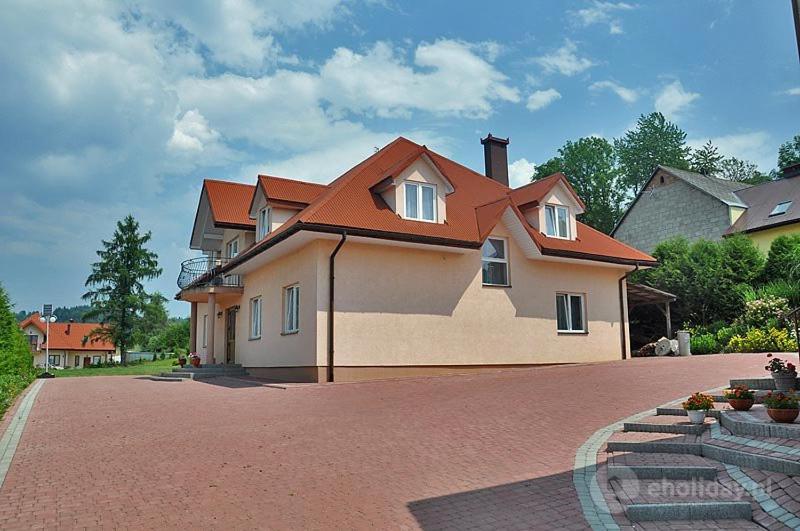 ホテルNowy Dwor Nad Solina Zawóz エクステリア 写真