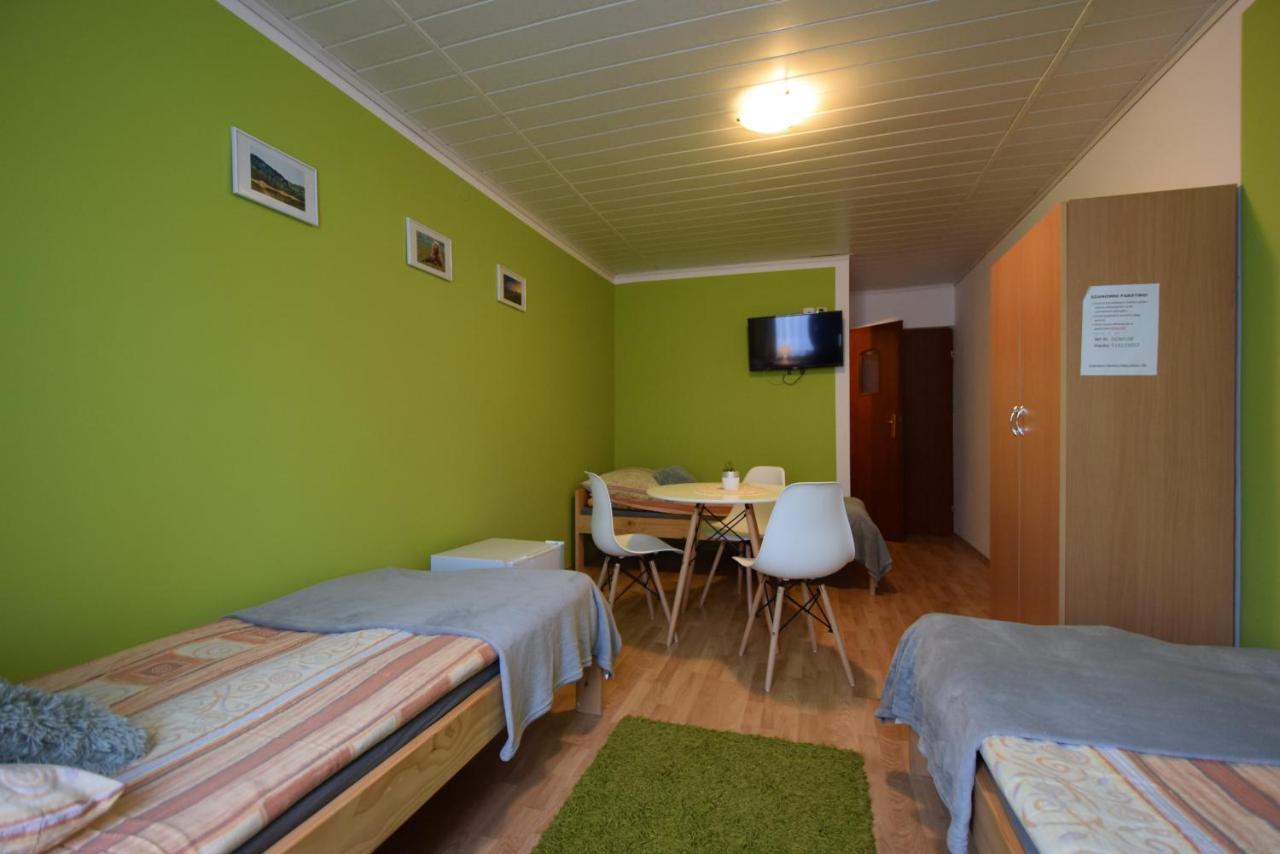 ホテルNowy Dwor Nad Solina Zawóz エクステリア 写真