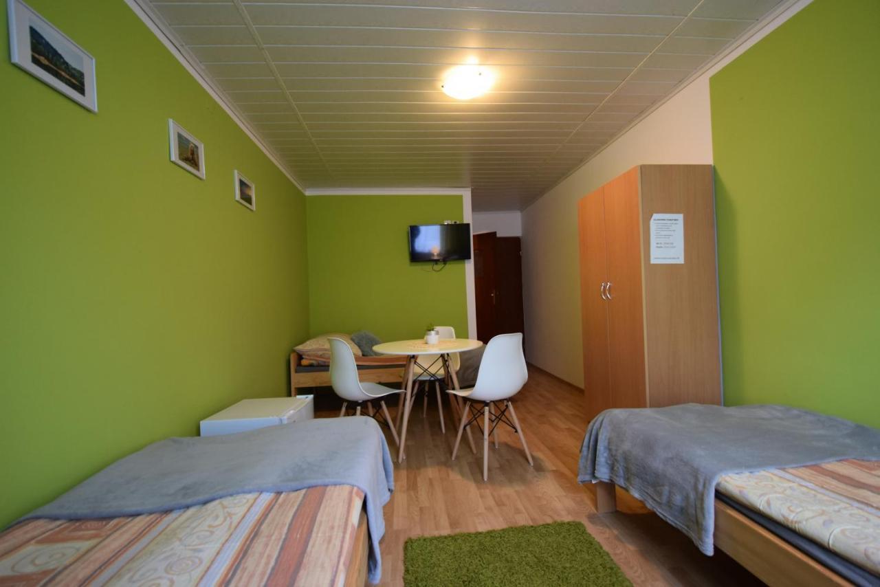 ホテルNowy Dwor Nad Solina Zawóz エクステリア 写真
